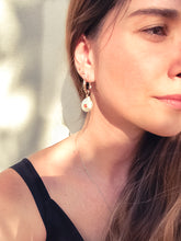 Load image into Gallery viewer, Amanda Earrings